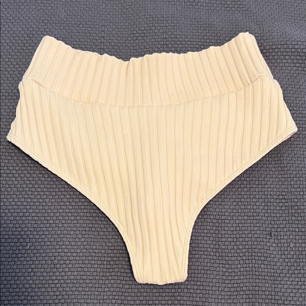 MONTCE Beige Wide Rib High-Waisted Cheeky Bikini Bottom Size Large